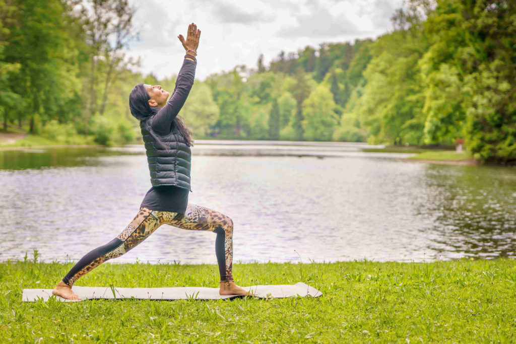 Renate Gezzele Asana in der Natur